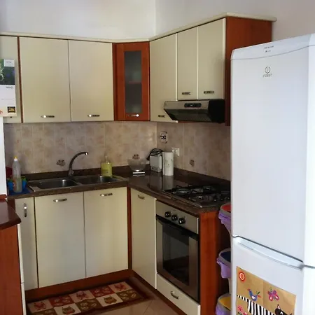 Comfortable On A Quiet Street * روما